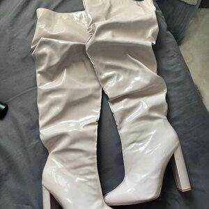 Elegant Glossy Heeled Boots